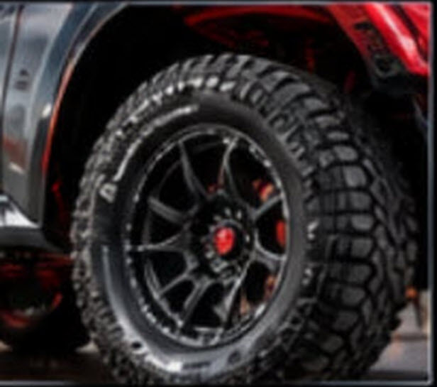 Red custom wheel finish